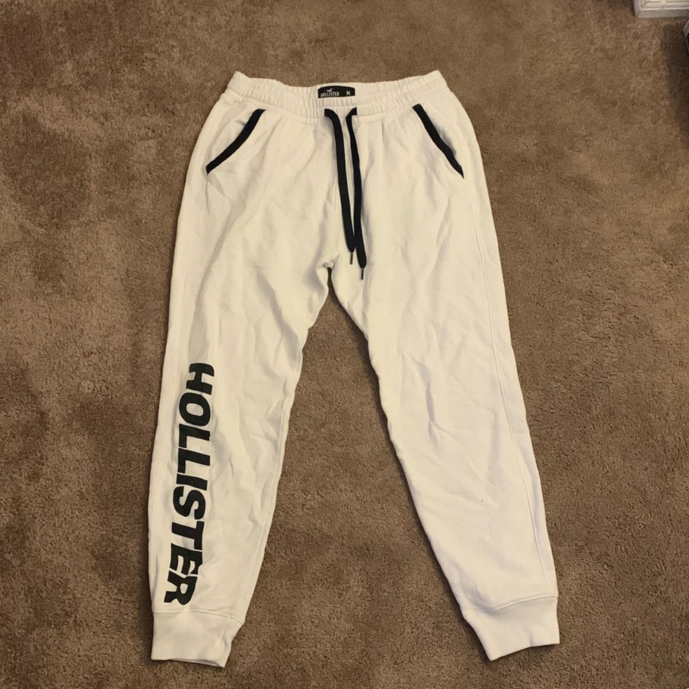 Hollister Men’s Size Medium White Joggers